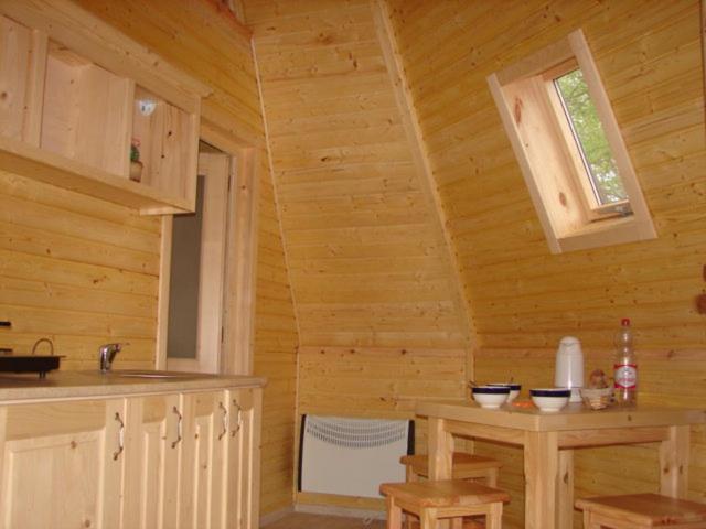 Le Petit Robinson Hotel Champvert Bagian luar foto